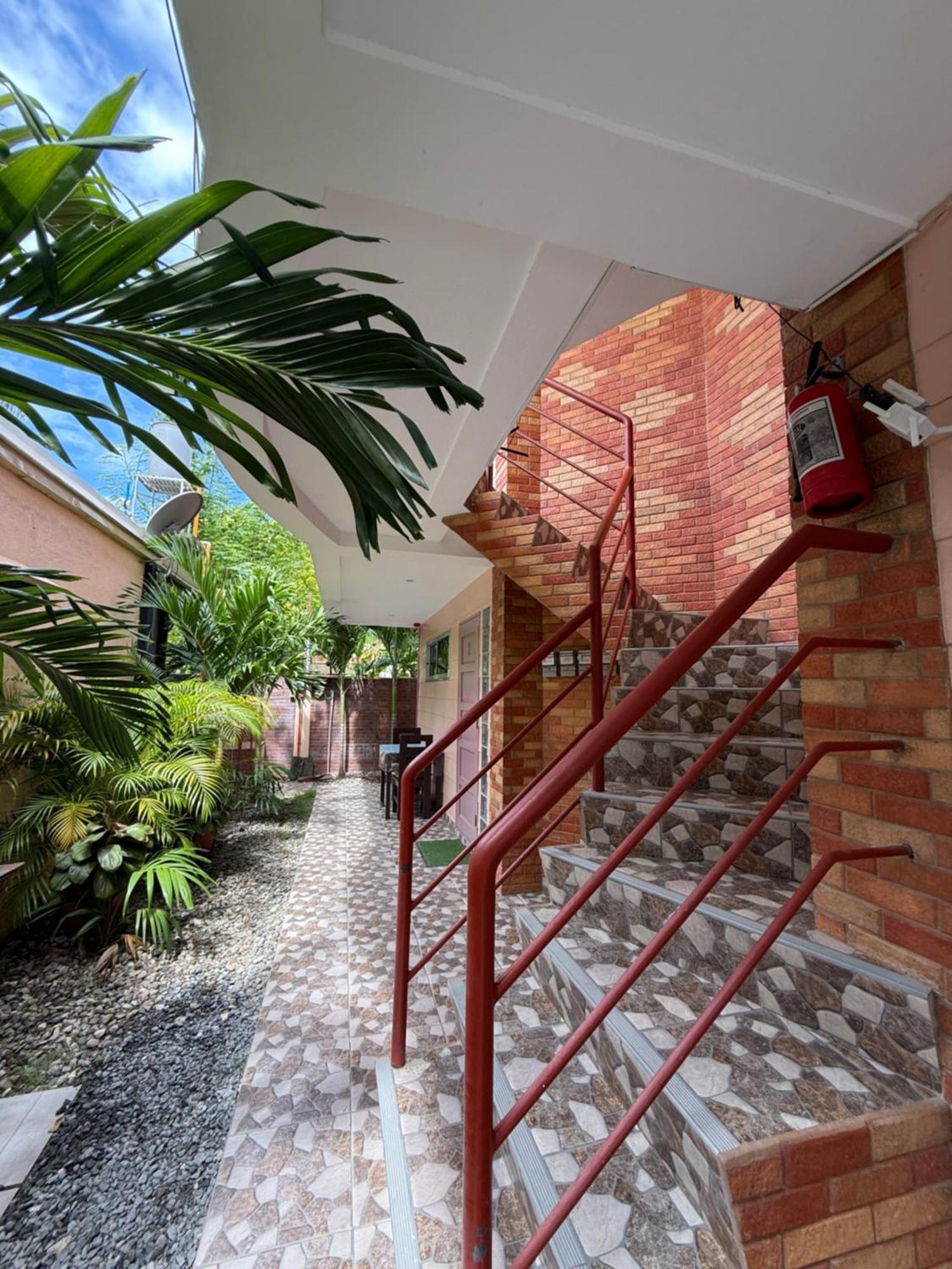 Logan Apartments Santa Fe  Luaran gambar
